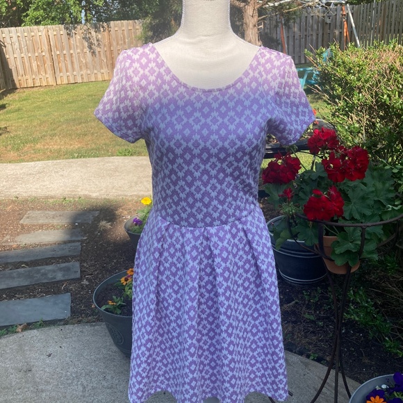 Dress - Picture 1 of 2